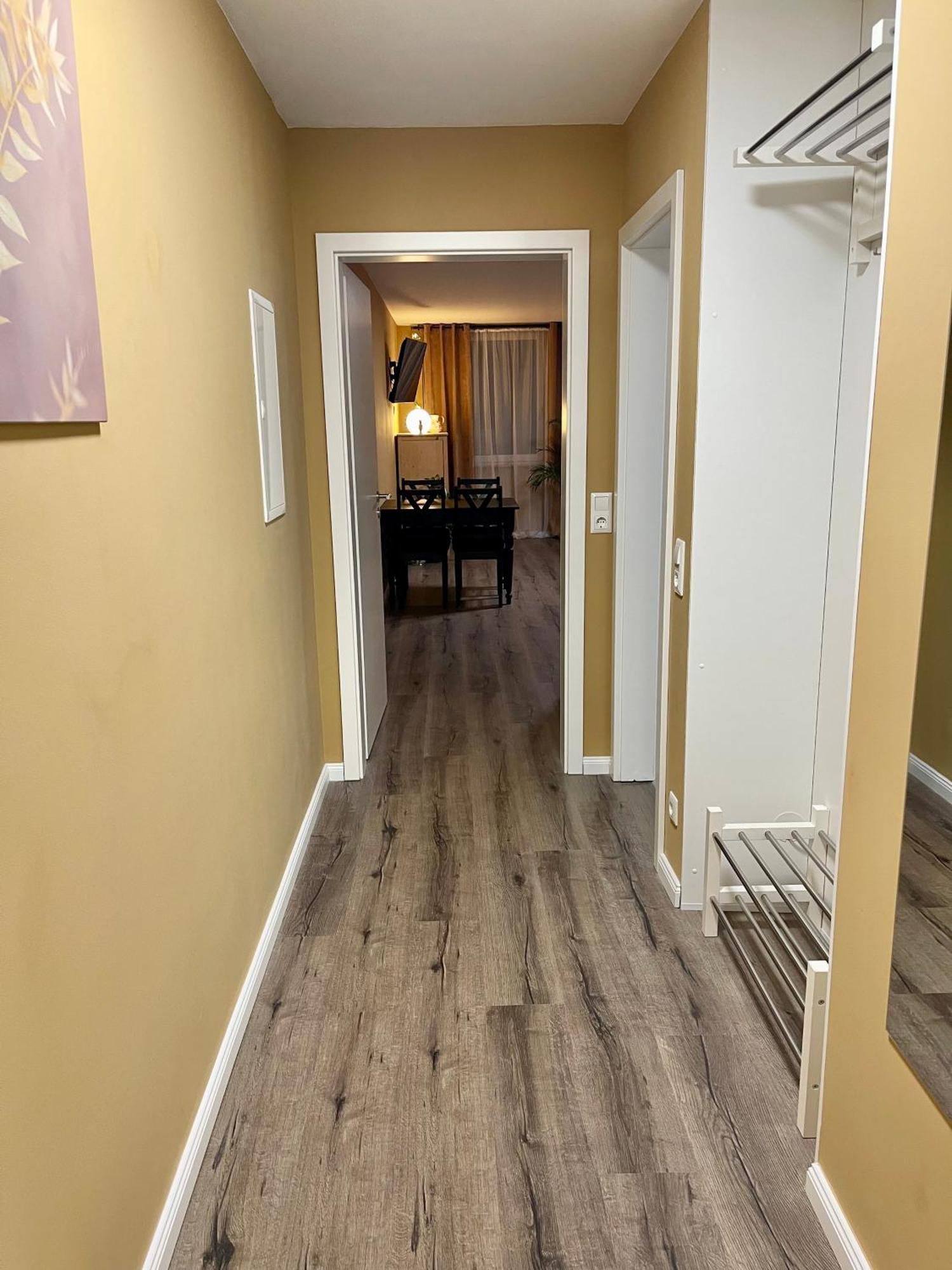 Terracotta Apartment - Zentral, Parken, Netflix, Kontaktloses Einchecken, Kingsize-Bett Βούρπεταλ Εξωτερικό φωτογραφία